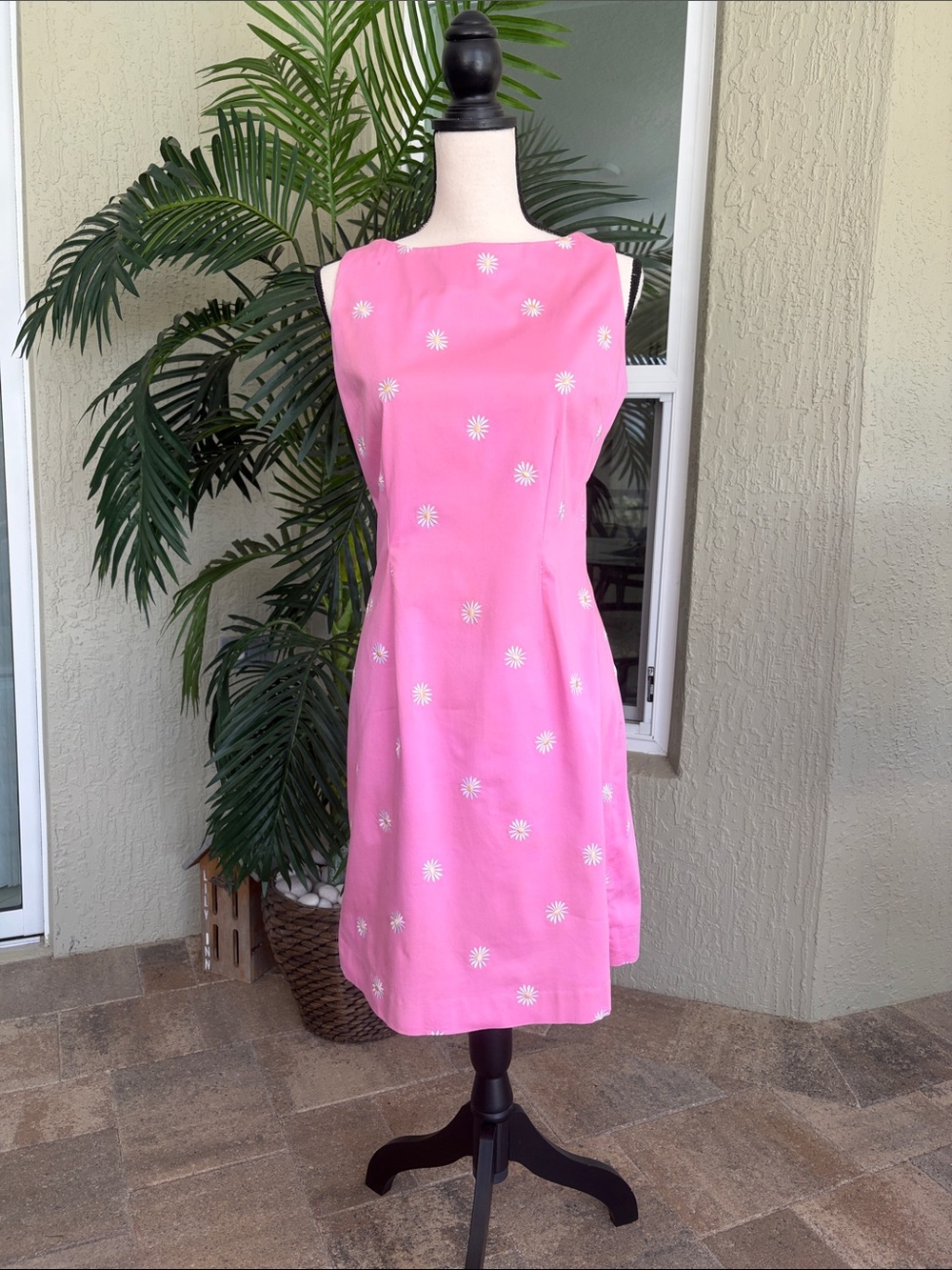Amanda Smith Pink Daisy Shift Dress